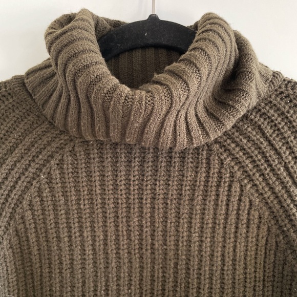 A.L.C. Ribbed Crop Wool Sweater - Picture 3 of 12